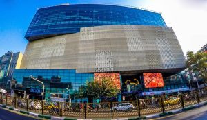 نمونه موردی پردیس سینمایی چارسو 