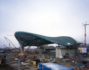 نمونه موردی مرکز ورزشهای آبی لندن 